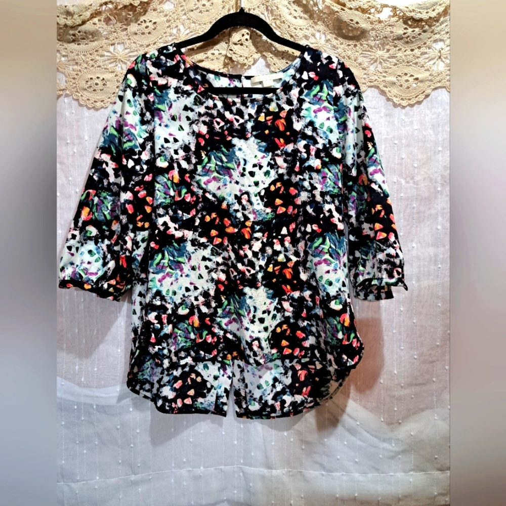 Cooper & Ella Multicolor Abstract Blouse With Buttons Down The Back.